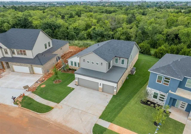 2nd image of 5620 Nw 154 Ter, Edmond, OK 73013 | MLS# 1162058