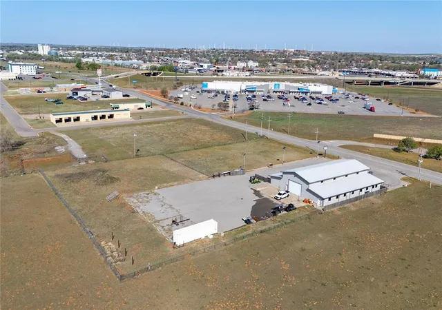 4th image of E Eagle Rd, Weatherford, OK 73096 | MLS# 1162892