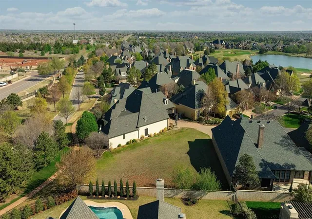 5th image of 14700 Hollyhock Dr, Oklahoma City, OK 73142 | MLS# 1162965