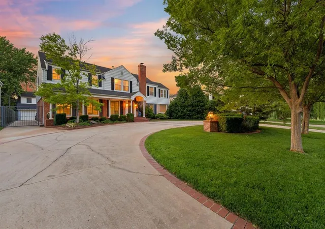 Photo 2 of Single family home for sale at 1707 Pennington Way, Nichols Hills, OK 73116 | MLS# 1163027 | Listing updated on 2025-11-19