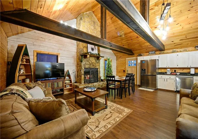 Photo 2 of Single family home for sale at 155 Split Shot Cir, Broken Bow, OK 74728 | MLS# 1163568 | Listing updated on 2025-09-23