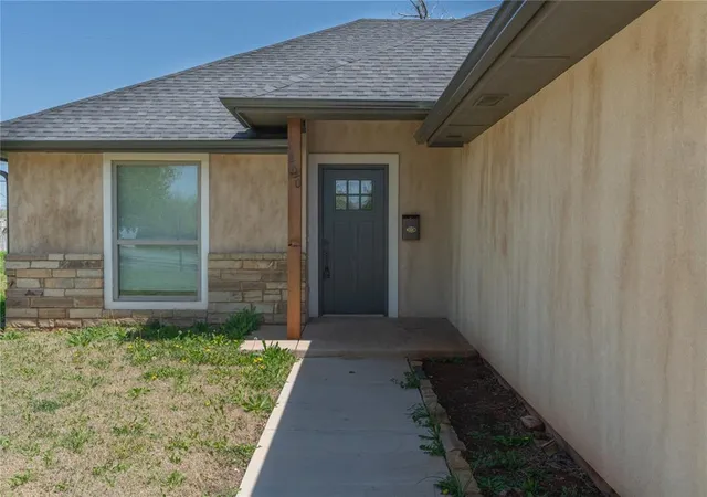 Homes for sale in Oklahoma City, OK | 1800 N Nebraska Ave, Oklahoma City, OK 73111 | MLS# 1163768