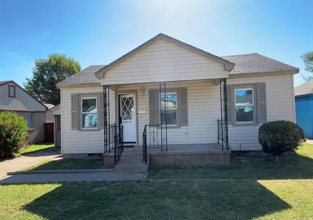 1st image of 17 Nw 28th St, Lawton, OK 73505 | MLS# 1163892