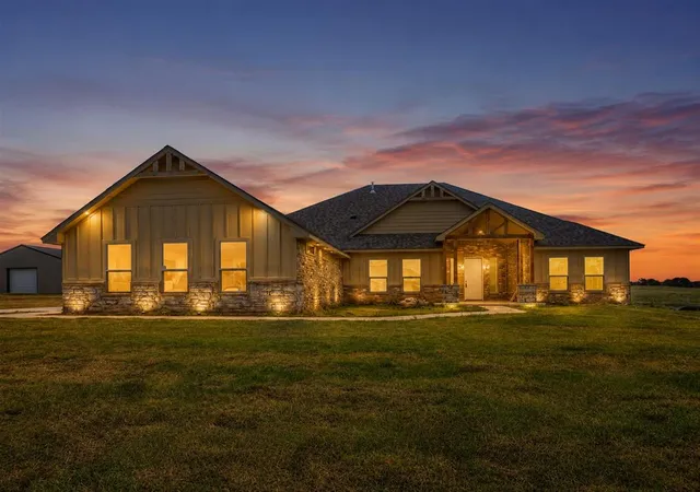 Single family home for sale at 10117 Baldwin Ln, Oklahoma City, OK 73169 | MLS# 1163901