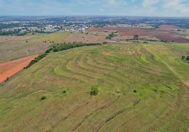 4th image of 10 Lawter Rd, Weatherford, OK 73096 | MLS# 1164146