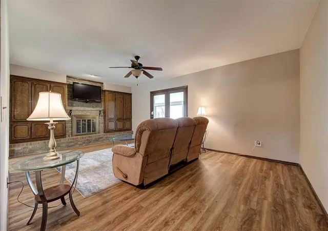 3rd image of 3305 E Waterloo Rd, Edmond, OK 73034 | MLS# 1164603