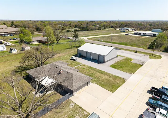 49th image of 3305 E Waterloo Rd, Edmond, OK 73034 | MLS# 1164603