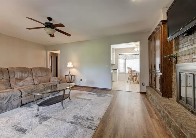 5th image of 3305 E Waterloo Rd, Edmond, OK 73034 | MLS# 1164603