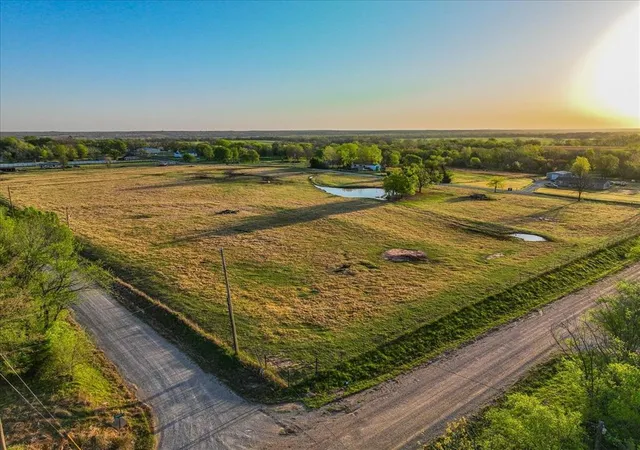Homes for sale in Byars, OK | 10422 Walnut St, Byars, OK 74831 | MLS# 1164751