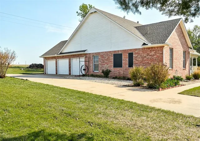 41st image of 4720 W Canyon Rd, Guthrie, OK 73044 | MLS# 1165141