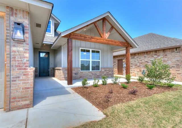 Photo 50 of Single family home for sale at 2817 Dunham Dr, Norman, OK 73071 | MLS# 1165163 | Listing updated on 2025-12-11