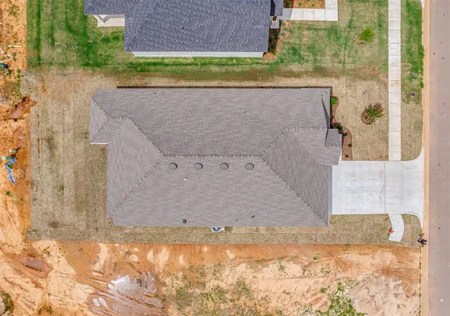 35th image of 5005 Vine Cliff Rd, Mustang, OK 73064 | MLS# 1165192