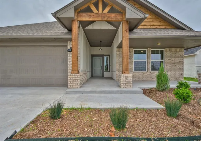 4th image of 5005 Vine Cliff Rd, Mustang, OK 73064 | MLS# 1165192
