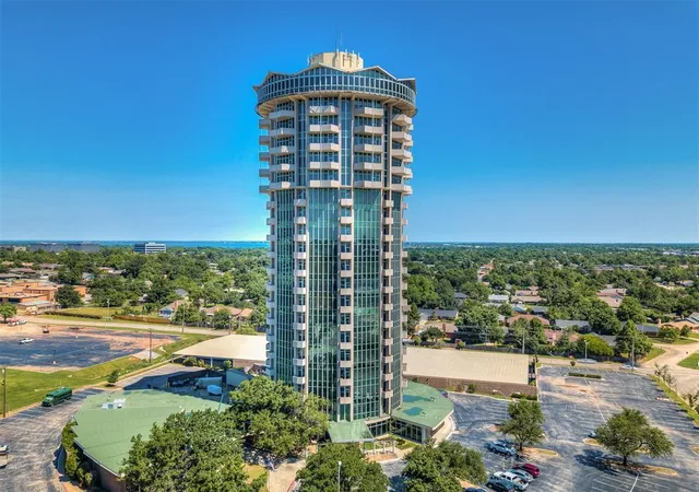 Homes for sale in Oklahoma City, OK | 5900 Mosteller Dr #112, Oklahoma City, OK 73112 | MLS# 1165258