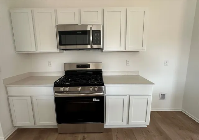 Photo 3 of Sale Pending at 4024 Becky Ln, Mustang, OK 73064 | MLS# 1165419 | Listing updated on 2025-08-20