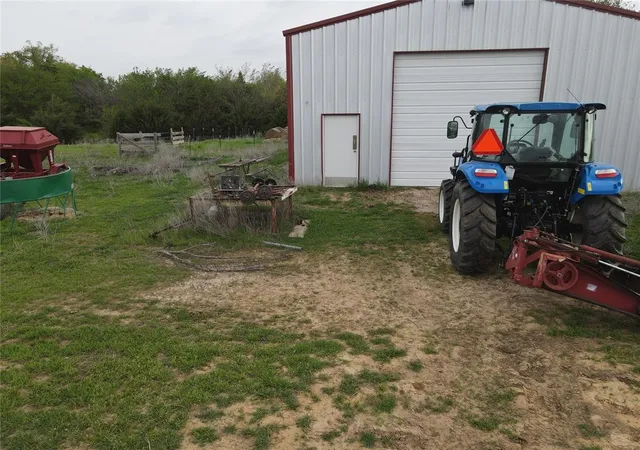 3rd image of 432 S 3Rd St, Mc Loud, OK 74851 | MLS# 1165806