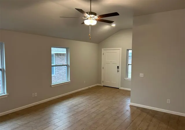 Photo 3 of Sale Pending at 2937 Nw 196th Place, Edmond, OK 73012 | MLS# 1165991 | Listing updated on 2025-06-25