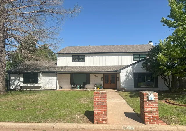 1st image of 11504 Leaning Elm Rd, Oklahoma City, OK 73120 | MLS# 1166632