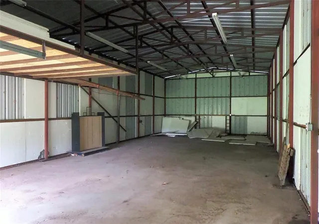 5th image of 421874 E 1155 Rd, Eufaula, OK 74432 | MLS# 1167088