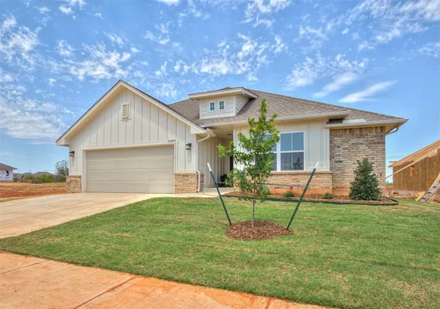 3rd image of 11909 Nw 120Th St, Yukon, OK 73099 | MLS# 1167258