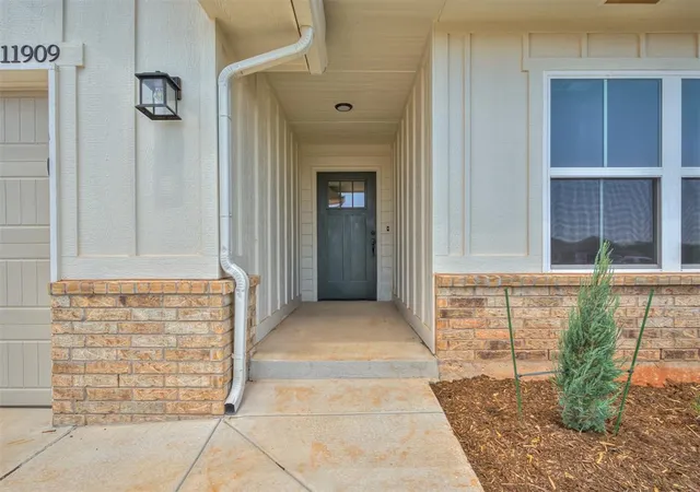 4th image of 11909 Nw 120Th St, Yukon, OK 73099 | MLS# 1167258