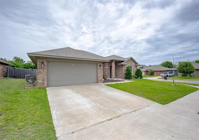 1st image of 1208 Hickory Creek Dr, Yukon, OK 73099 | MLS# 1167424