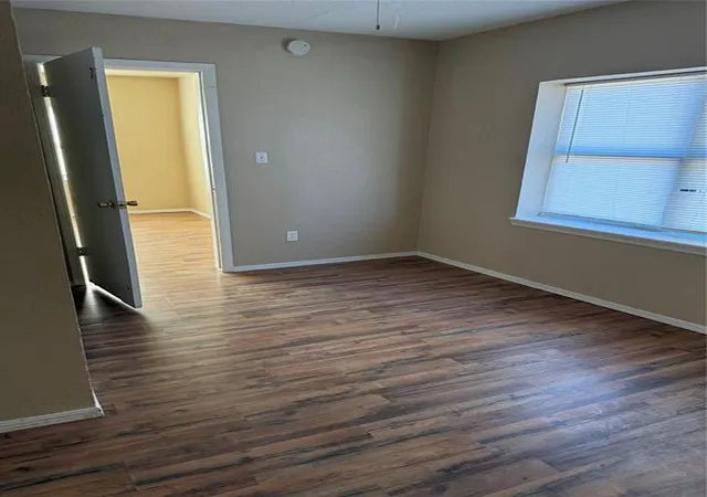 4th image of 827 W Chickasha St, Chickasha, OK 73018 | MLS# 1167858