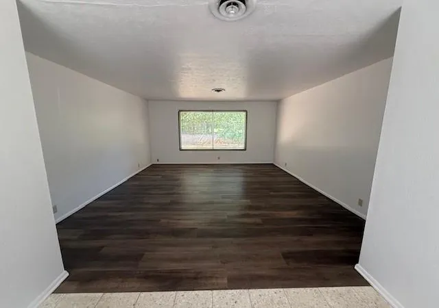 11th image of 117 Phillips Ln, Clinton, OK 73601 | MLS# 1167971