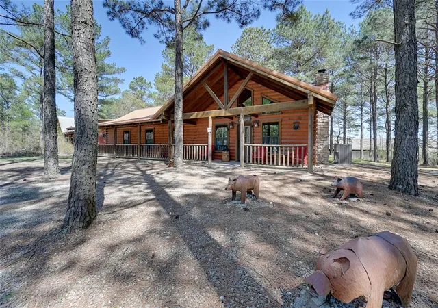 Homes for sale in Broken Bow, OK | 114 Willow Bend Rd, Broken Bow, OK 74728 | MLS# 1168295