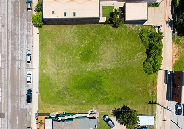 Photo 8 of Land for sale at 622 Nw 6th St, Oklahoma City, OK 73102 | MLS# 1168477 | Listing updated on 2025-09-17
