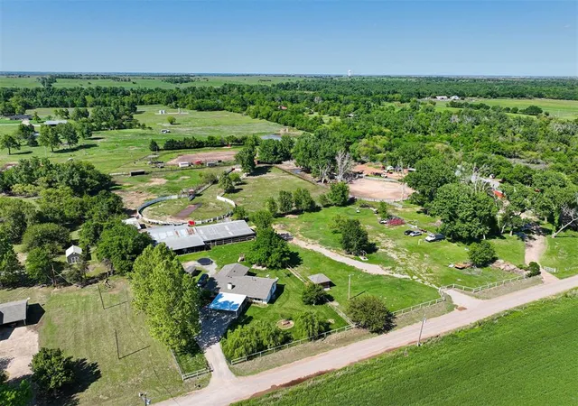 4th image of 1115 Ne Foreman Rd, Yukon, OK 73099 | MLS# 1168699