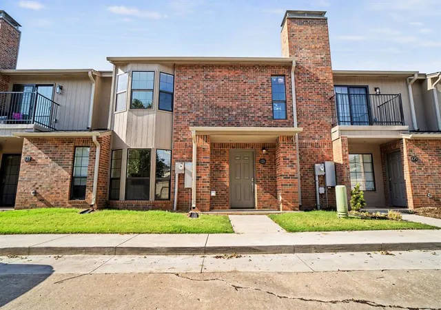 Photo 2 of Condo for sale at 6500 N Grand Blvd #126, Oklahoma City, OK 73116 | MLS# 1168703 | Listing updated on 2026-09-01