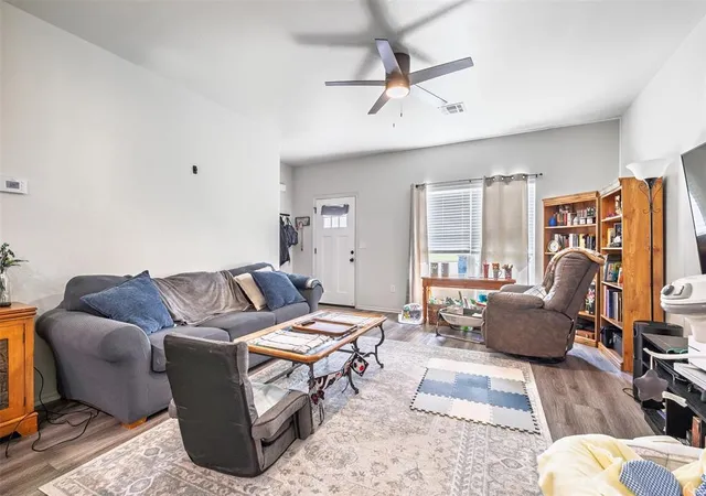 4th image of 1640 Comice Dr, Newcastle, OK 73065 | MLS# 1168877