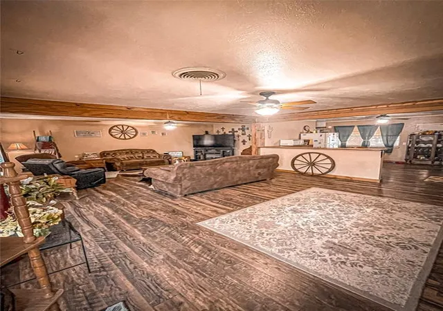 Photo 4 of Single family home for sale at 605 N Meandering St, Frederick, OK 73542 | MLS# 1169137 | Listing updated on 2025-09-23