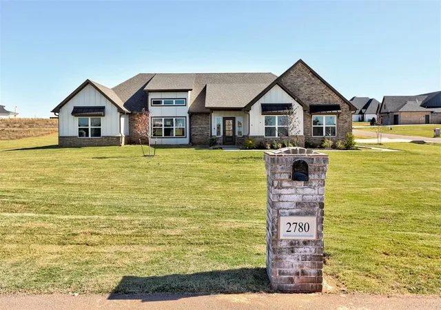 2nd image of 2980 Two Socks Run, Guthrie, OK 73044 | MLS# 1169251