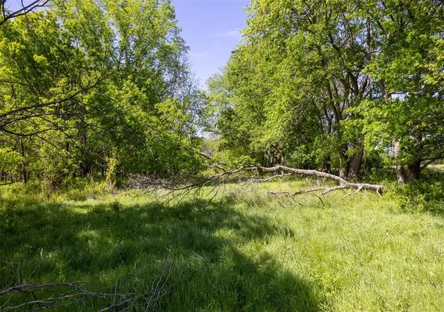 Photo 3 of Land for sale at 7 Se Lenapah St, Skiatook, OK 74070 | MLS# 1169359 | Listing updated on 2025-05-13