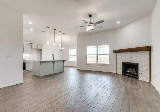 2nd image of 959 Se 16th Ter, Newcastle, OK 73065 | MLS# 1169363