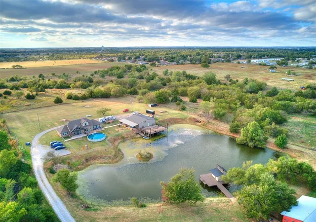 2nd image of 3918 S 4th St, Chickasha, OK 73018 | MLS# 1169564