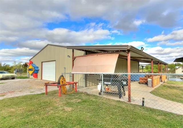 50th image of 3918 S 4th St, Chickasha, OK 73018 | MLS# 1169564