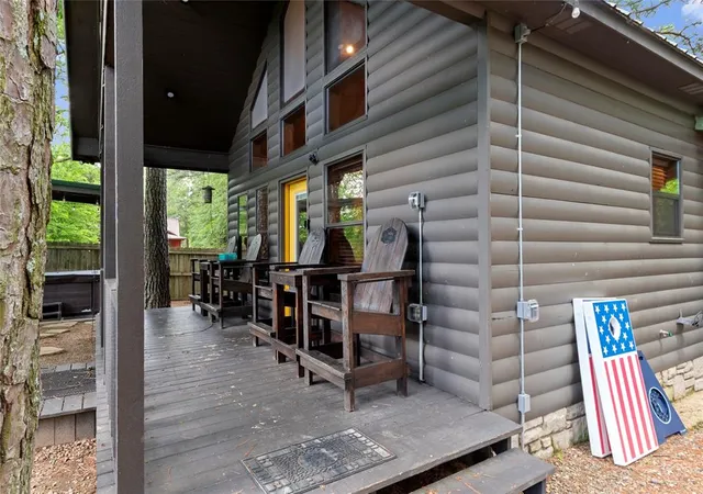 4th image of 962 Red Fox Rd, Broken Bow, OK 74728 | MLS# 1169584