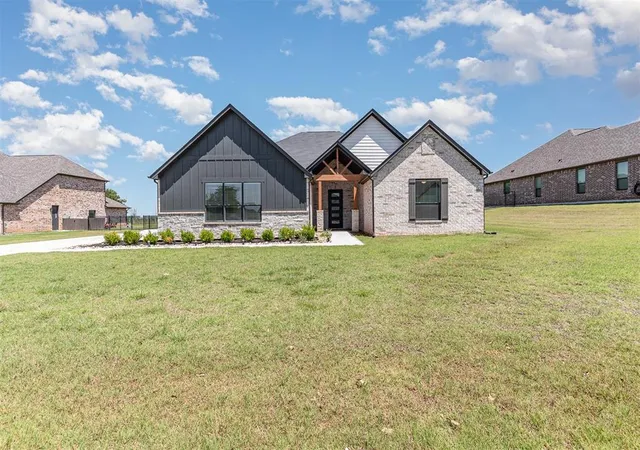 Photo 1 of Single family home for sale at 2246 Jackson Ln, Blanchard, OK 73010 | MLS# 1169709 | Listing updated on 2026-07-20