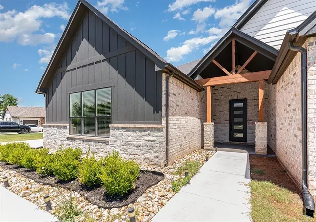 Photo 3 of Single family home for sale at 2246 Jackson Ln, Blanchard, OK 73010 | MLS# 1169709 | Listing updated on 2026-07-20
