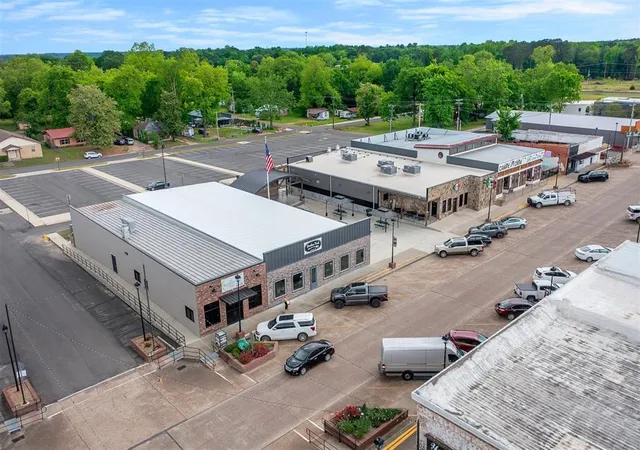 4th image of 124 N Main St, Broken Bow, OK 74728 | MLS# 1169733