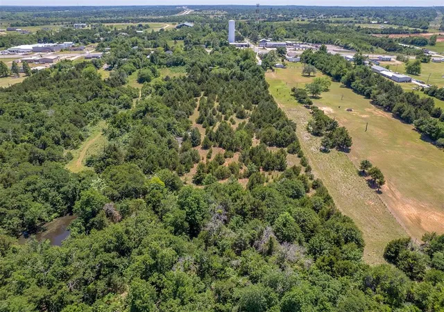 3rd image of 18465 Ne 23Rd St, Harrah, OK 73045 | MLS# 1169843
