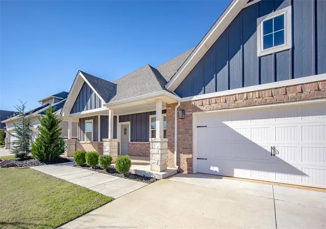 1st image of 14205 Village Creek Way, Piedmont, OK 73078 | MLS# 1170089