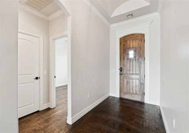 Photo 3 of Single family home for sale at 10704 Nw 155th St, Oklahoma City, OK 73078 | MLS# 1170231 | Listing updated on 2026-08-10