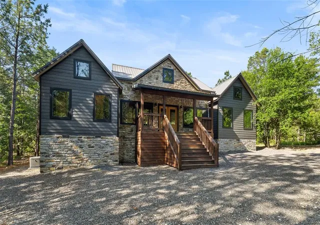 Photo 3 of Single family home for sale at 184 Hochamagnolia Trl, Broken Bow, OK 74728 | MLS# 1170340 | Listing updated on 2026-05-30