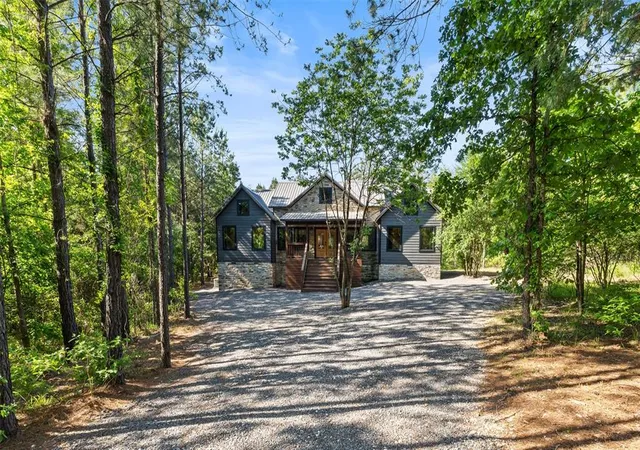 Photo 3 of Single family home for sale at 184 Hochamagnolia Trl, Broken Bow, OK 74728 | MLS# 1170340 | Listing updated on 2026-05-30