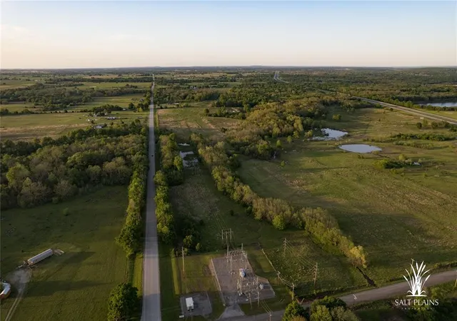 3rd image of 421019 E 1040 Rd, Checotah, OK 74426 | MLS# 1170547