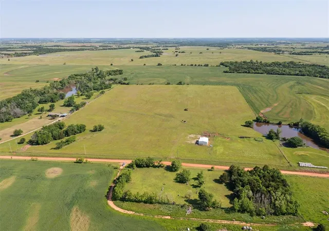 5th image of 9000 W Camp Dr, Guthrie, OK 73044 | MLS# 1170679